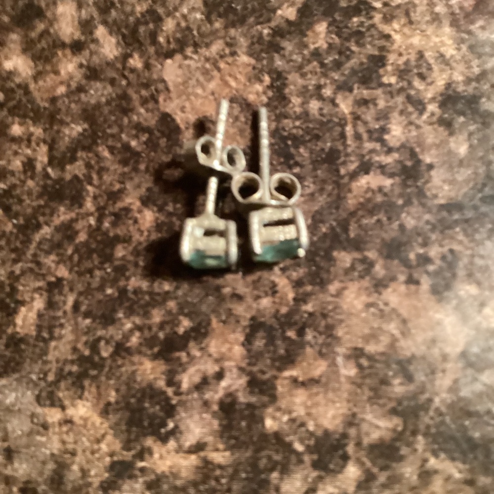 ~ Ladies' Stud Earrings ~